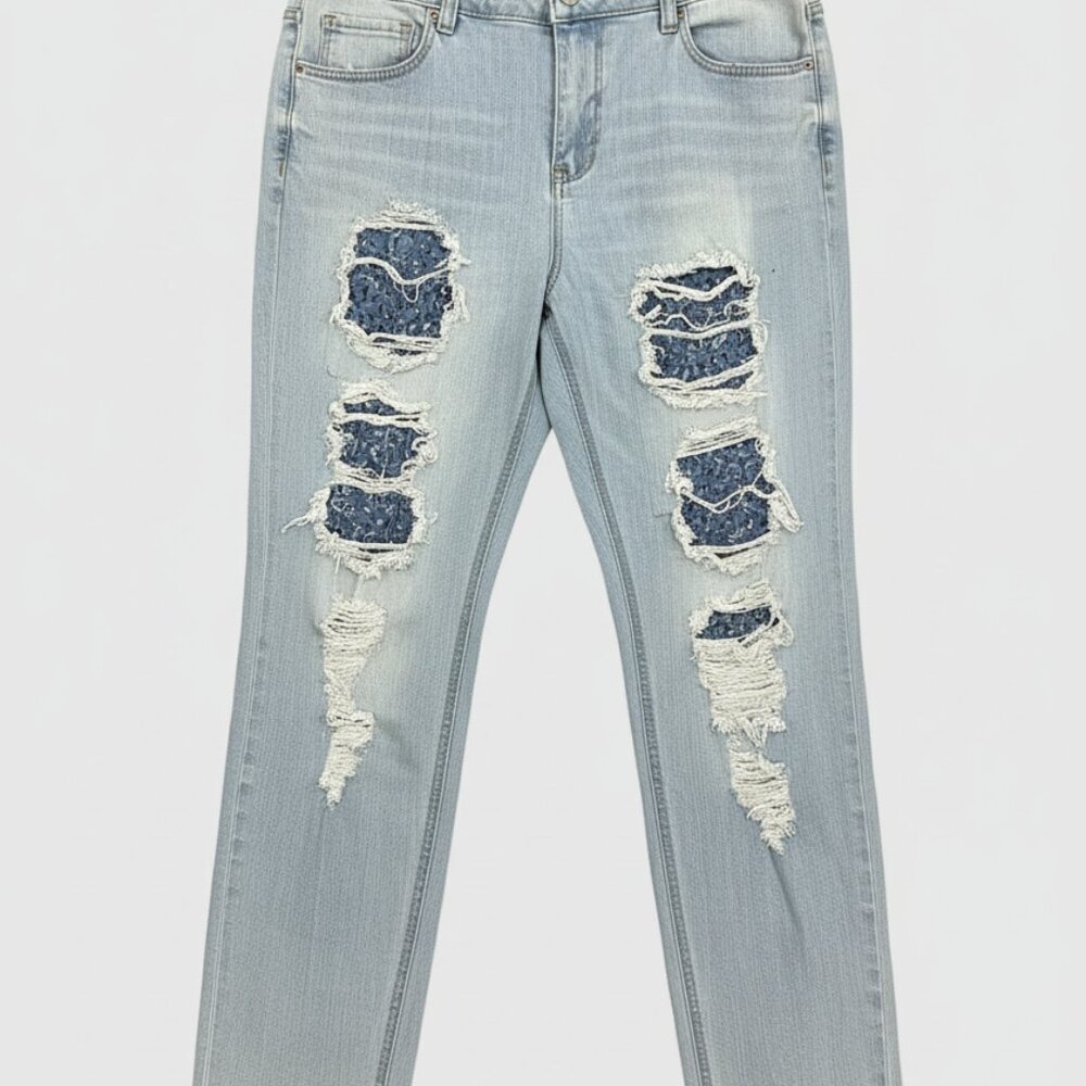 Plus Size Women’s Light‑Wash Distressed Roll‑Up Skinny Capri Jeans – Size 18